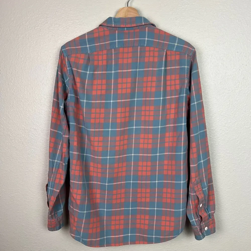 J. Crew Men's Peachy Pink and Sky Blue Button Up Soft Plaid Shirt Size Small‎
